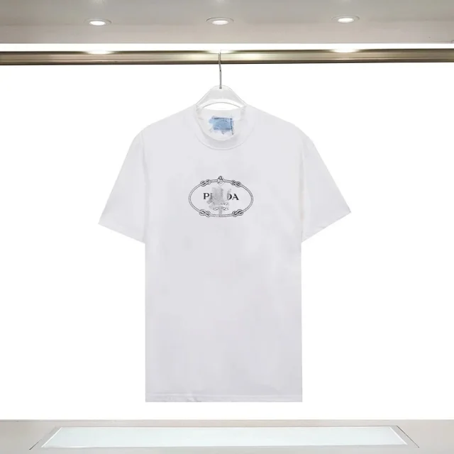 Prada T-Shirts Short-Sleeve Logo Graphic T-Shirt product detail image 20
