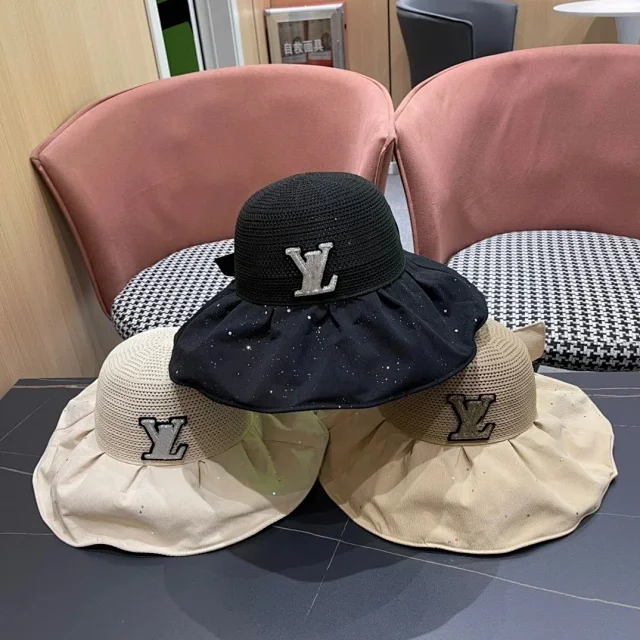 Chanel Hats Logo Bucket Hat product detail image 17