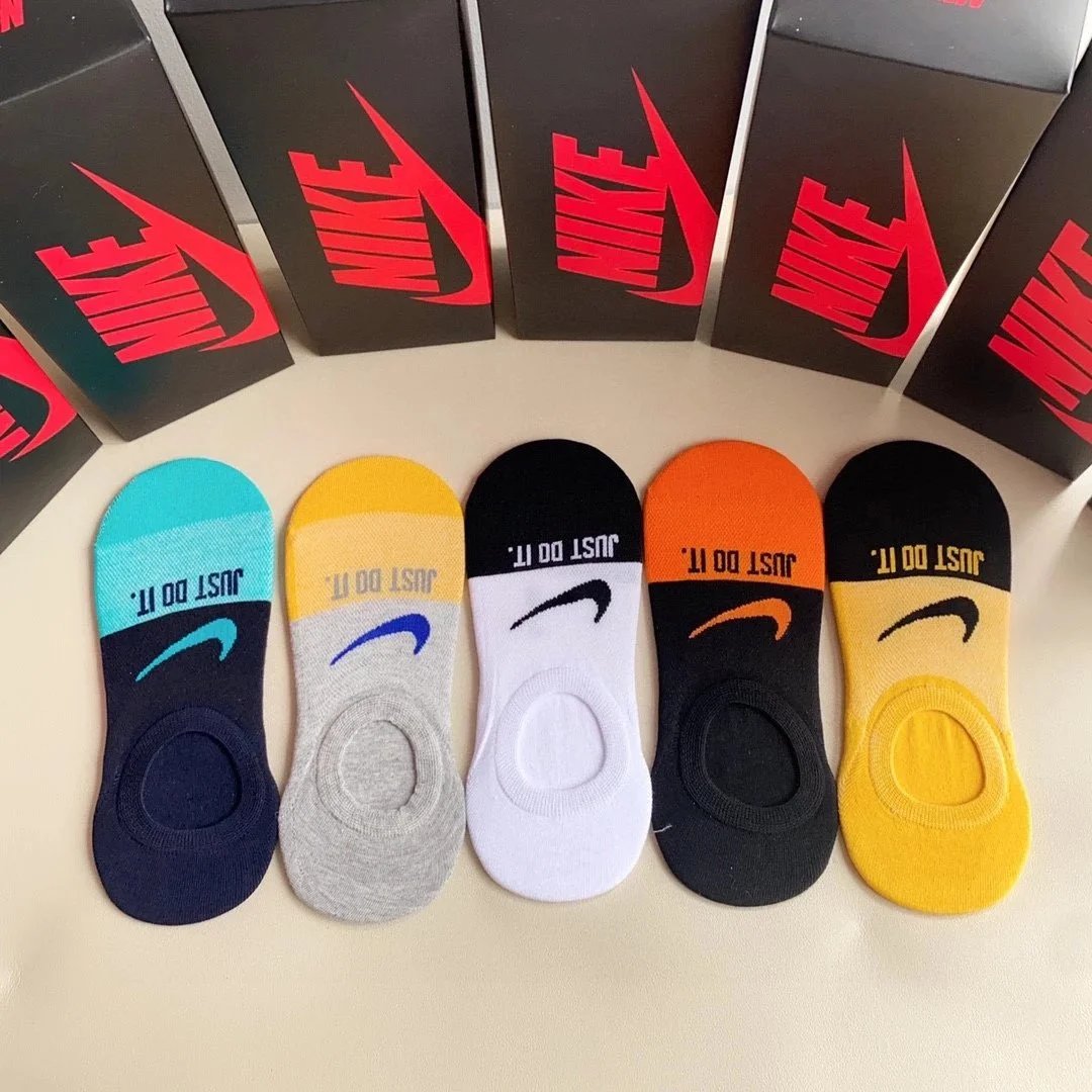 Nike Socks Logo — 08