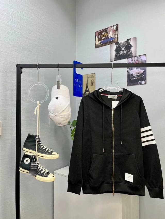 Thom Browne Jackets Zip-Up product detail image 10