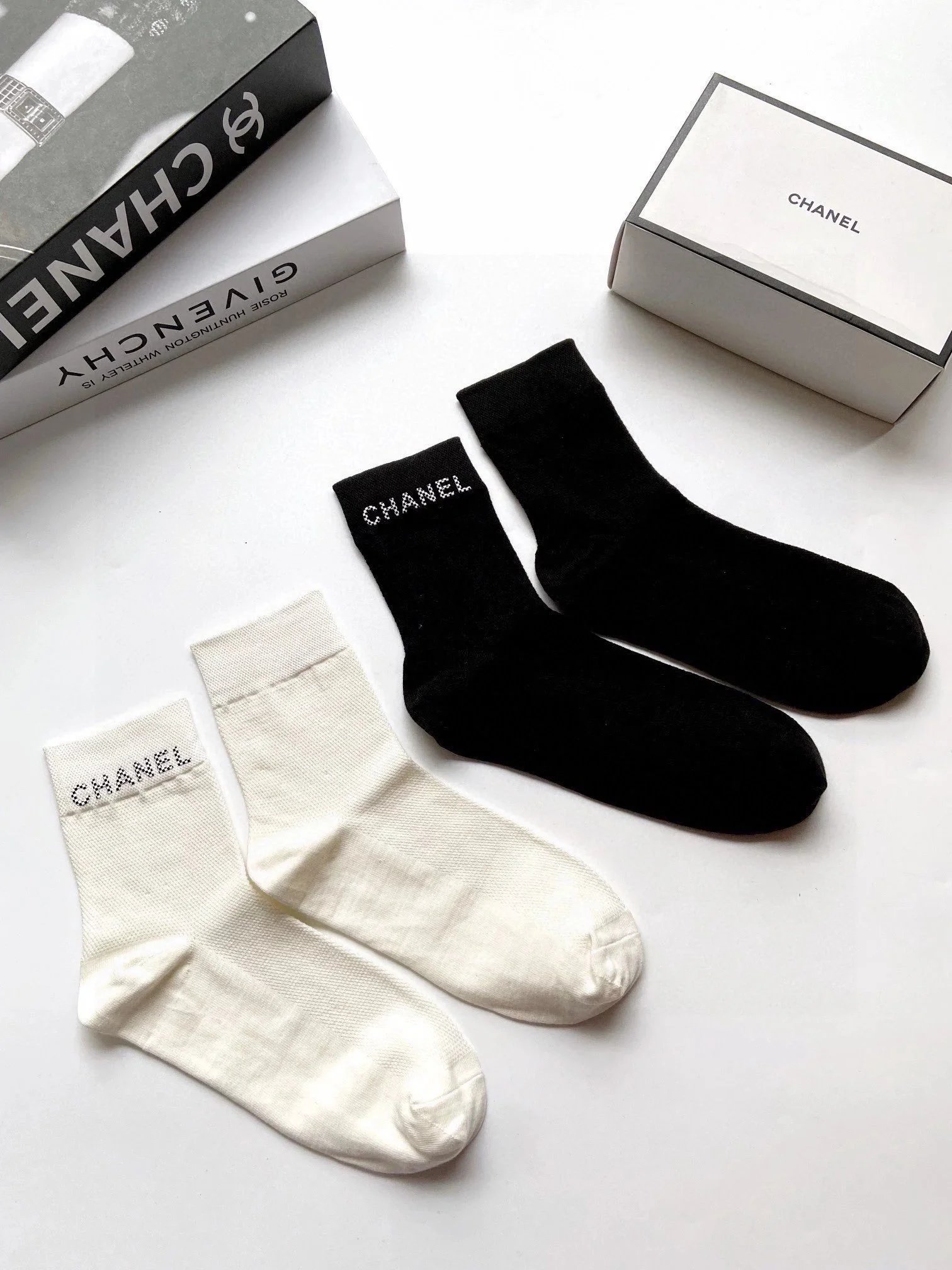 Chanel Logo Socks Black and White - 12