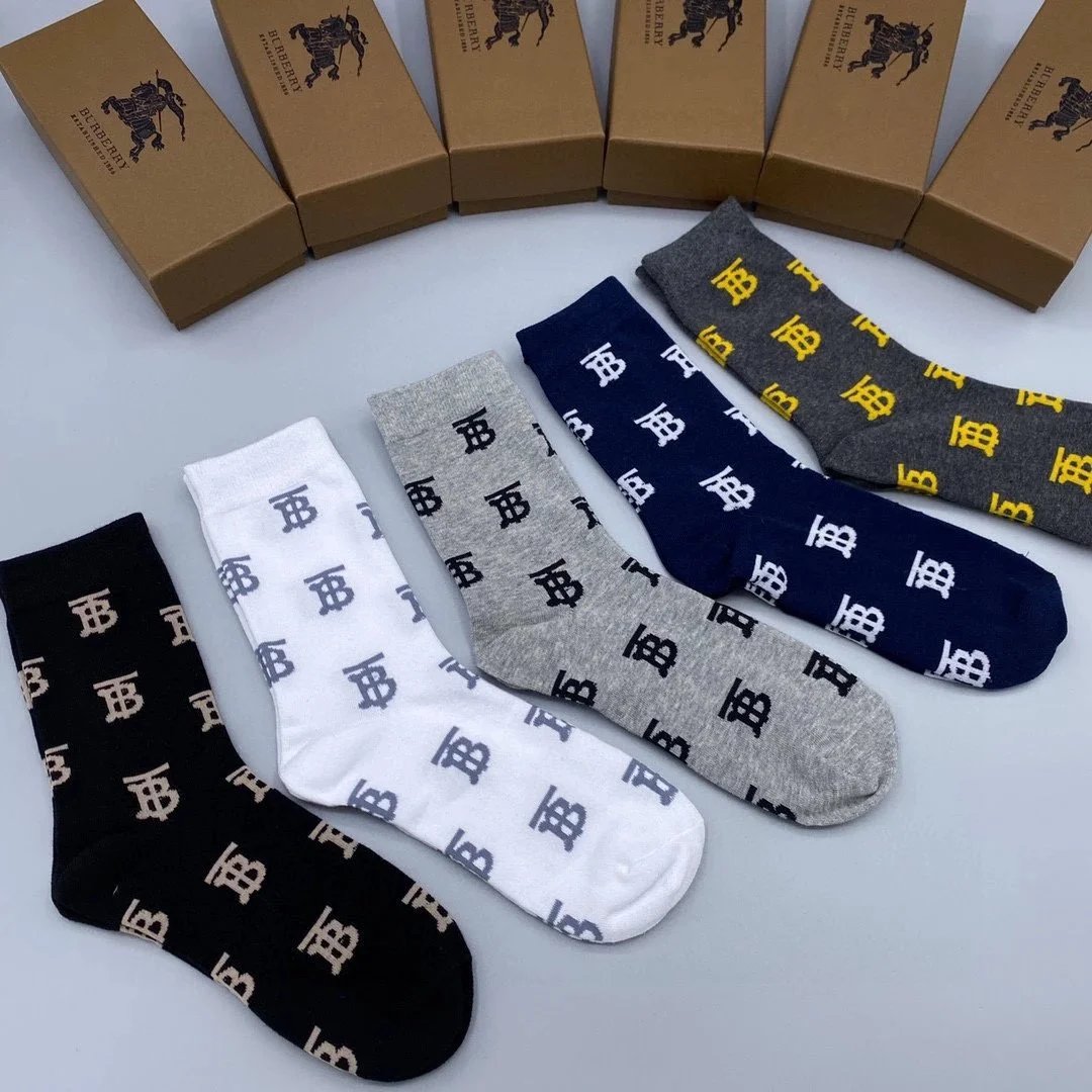 Burberry Icon Stripe Socks in White, Black, Gray, and Beige - 9