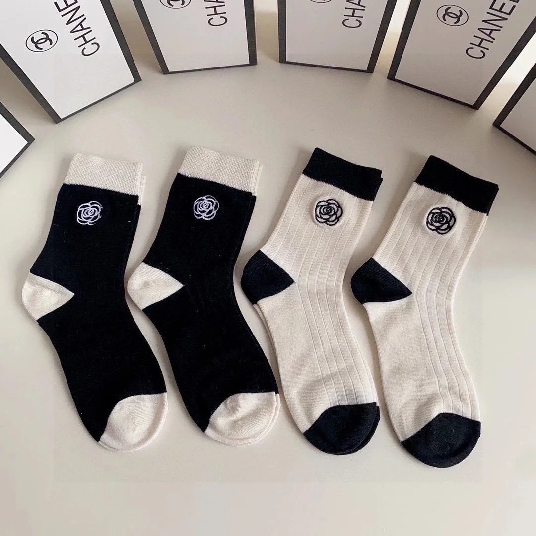 Chanel Logo Grid Ankle Socks in Navy and White - 9