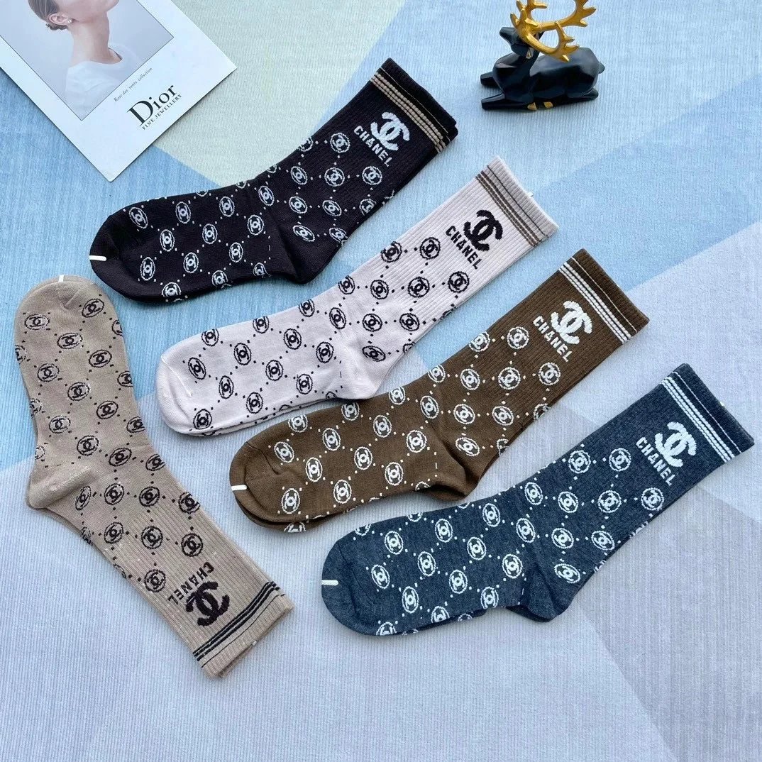 Chanel Logo Grid Ankle Socks in Navy and White - 14
