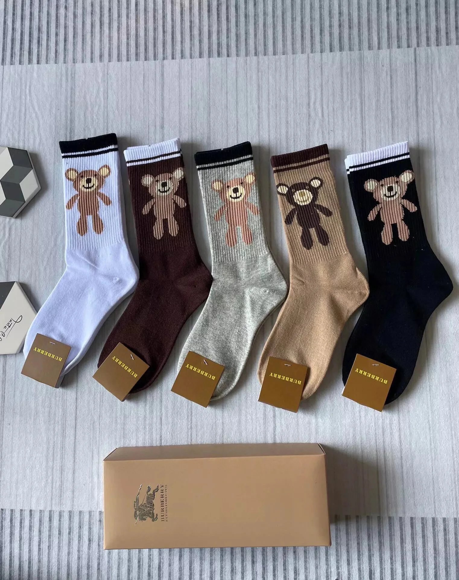 Burberry Equestrian Knight Socks Multicolor Socks - 10
