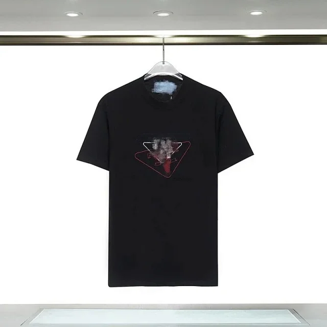 Prada T-Shirts Short-Sleeve Logo Graphic T-Shirt product detail image 32