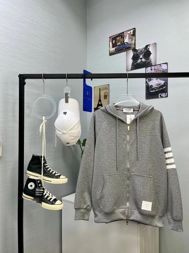 Thom Browne Jackets Zip-Up product detail image 8