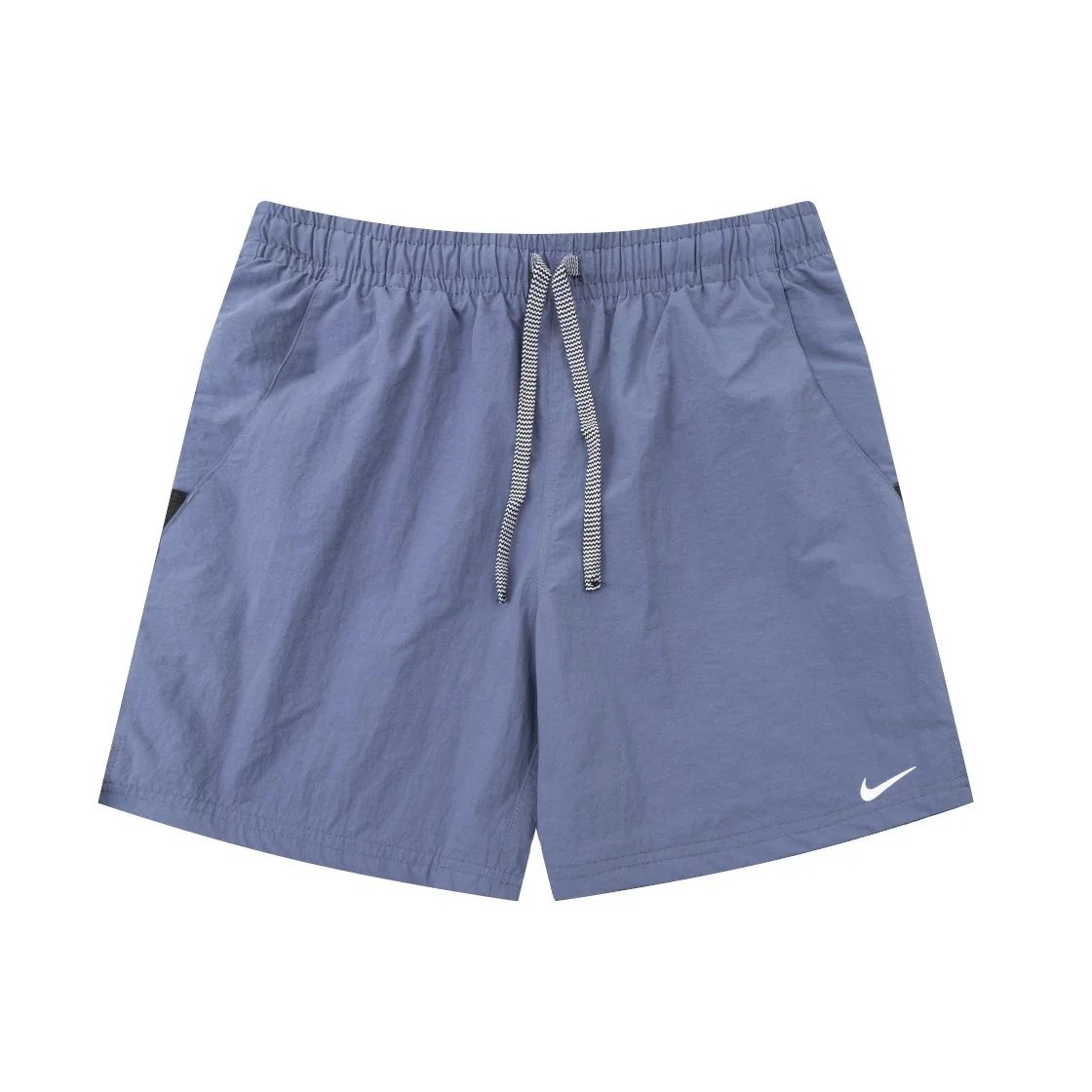 Nike Shorts Swoosh — 09