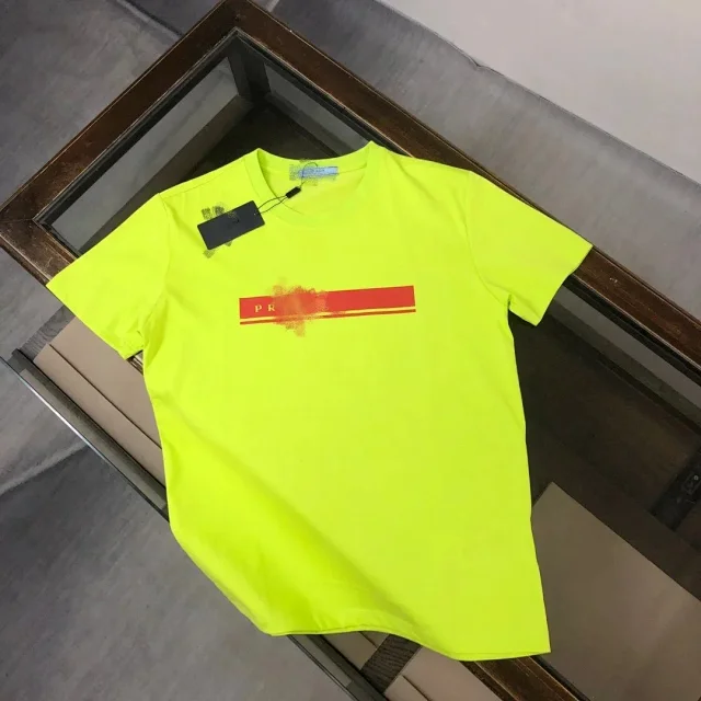 Prada T-Shirts Short-Sleeve Logo Graphic T-Shirt product detail image 6