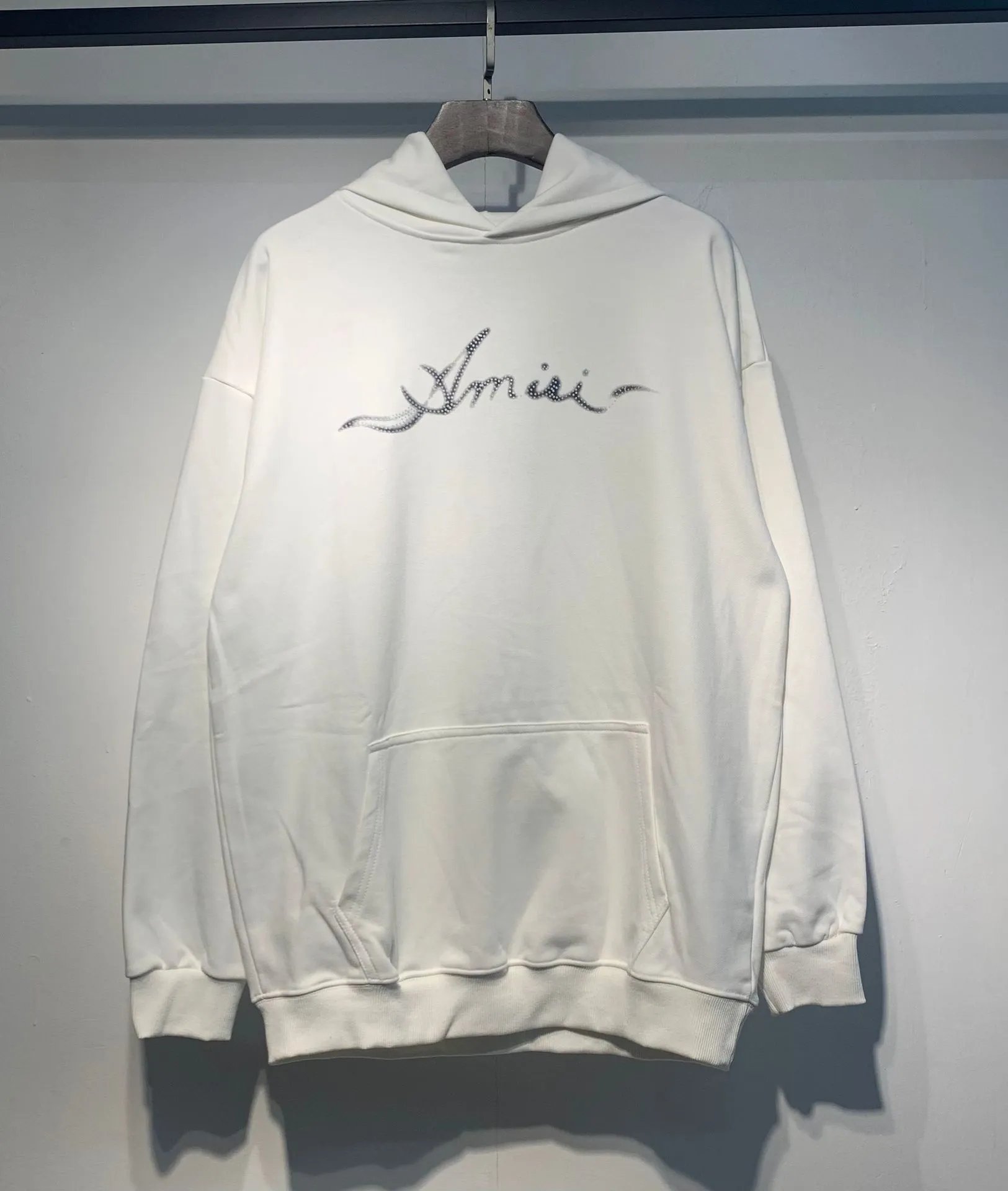 890 white