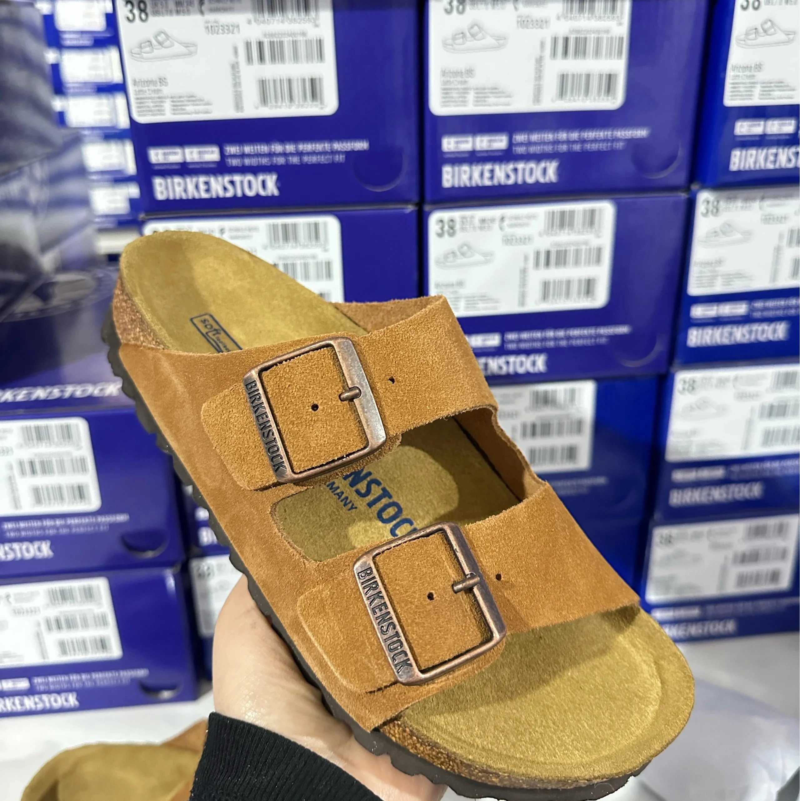 Double button chestnut color
