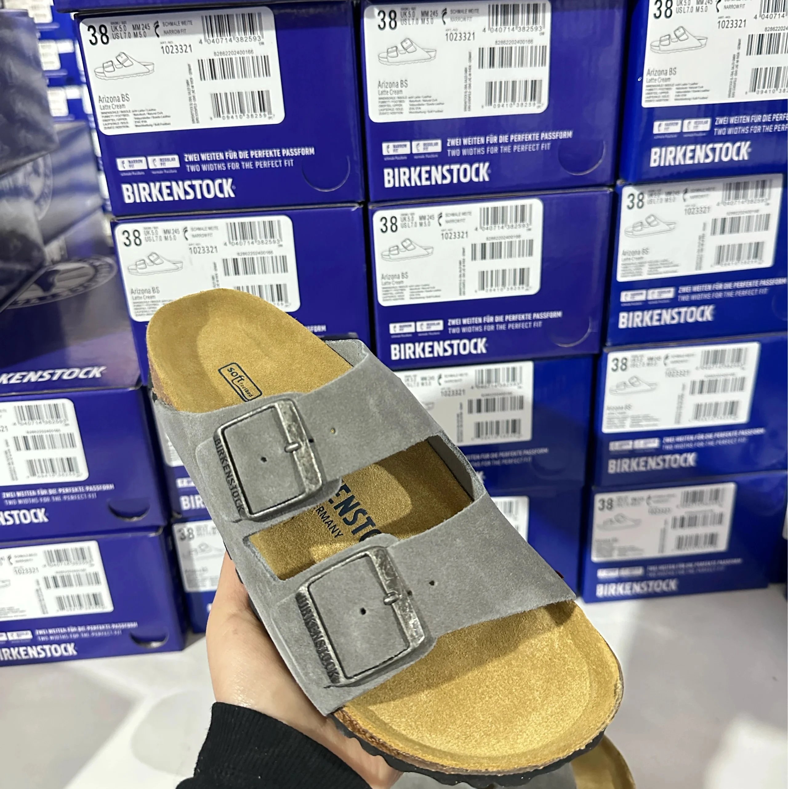 Double buckle gray