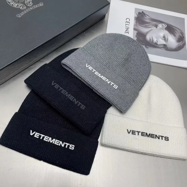 Vetements Logo Beanie Black - 3