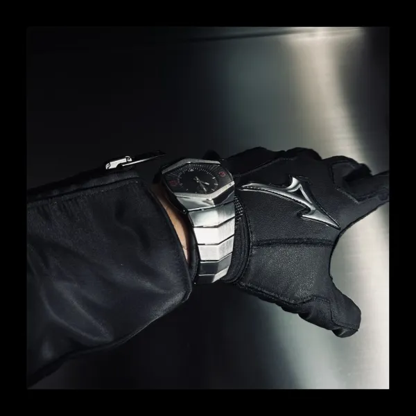 Design Hexagonal Chronograph Black and Red Watch Watches - 8