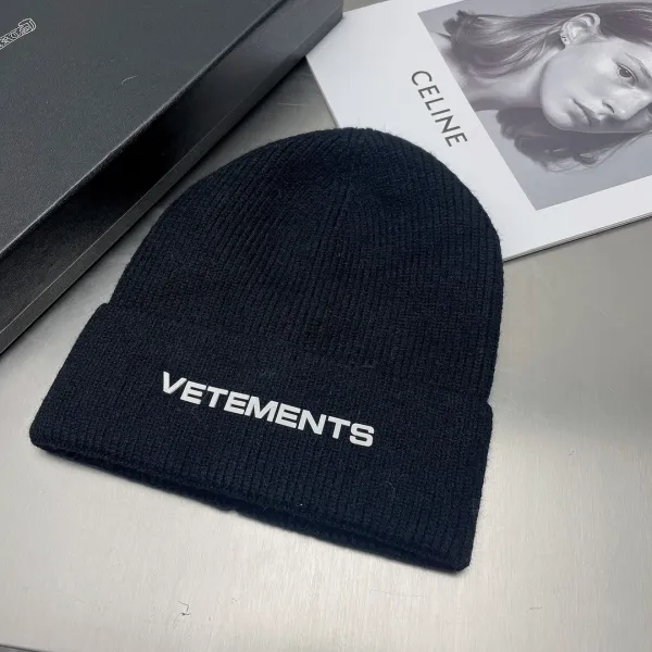 Vetements Logo Beanie Black - 6