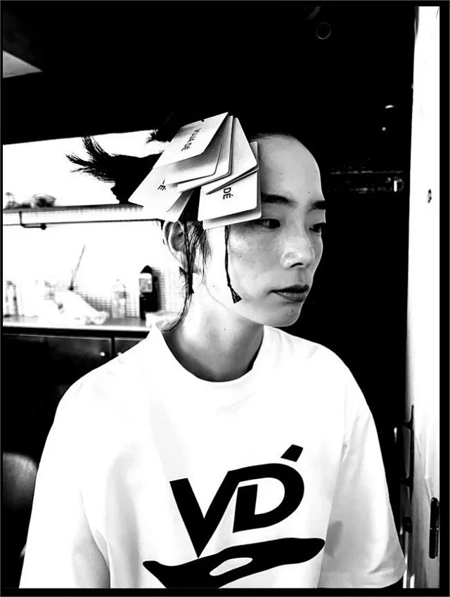 Vuja Dé T-Shirts VD logo print product detail image 23