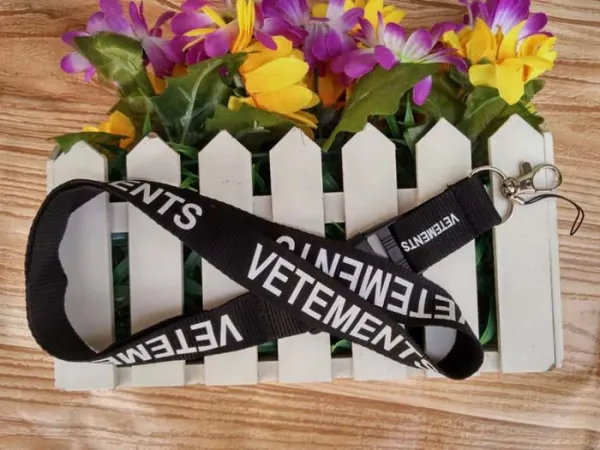 Vetements Logo Lanyard Black Accessories - 1