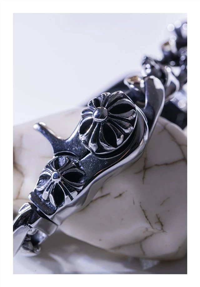 Chrome Hearts x Apple Watch Silver Floral Link Band Smartwatch Smartwatches - 10