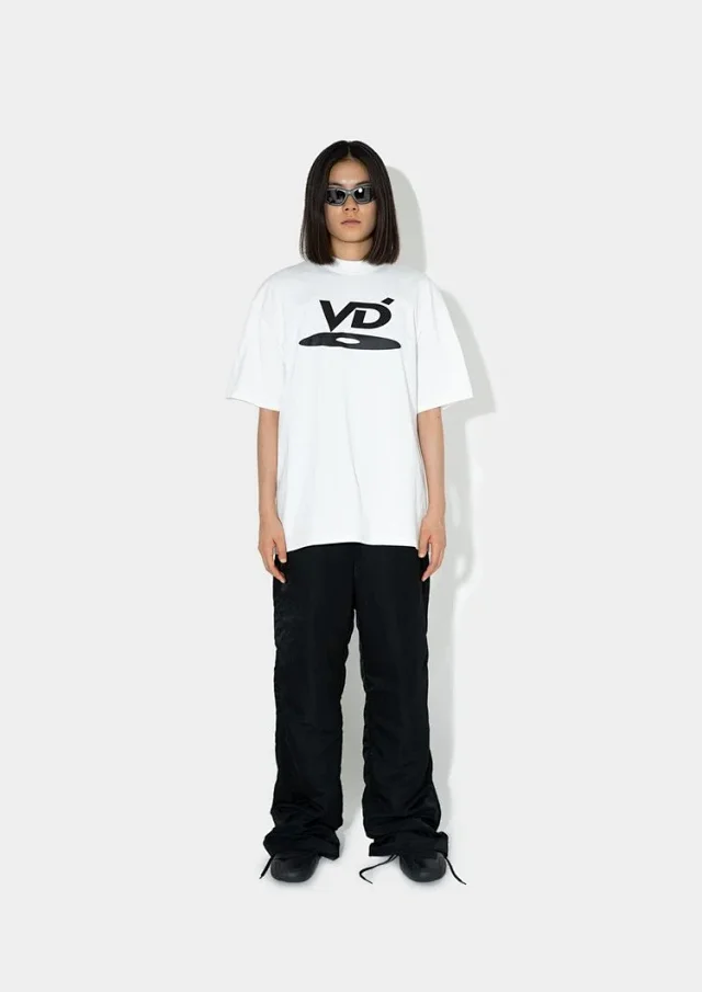 Vuja Dé T-Shirts VD logo print product detail image 12