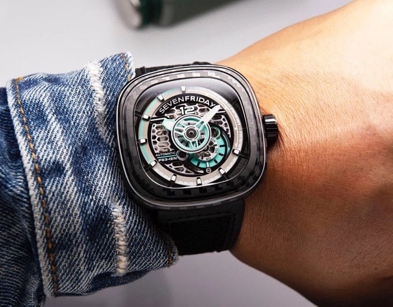 Watch from Three-legged