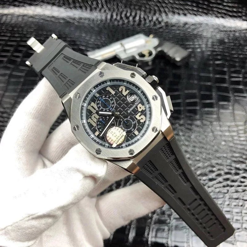 Watch from Three-legged
