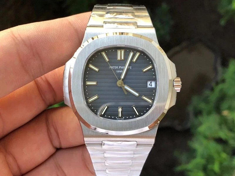 Watch from Three-legged