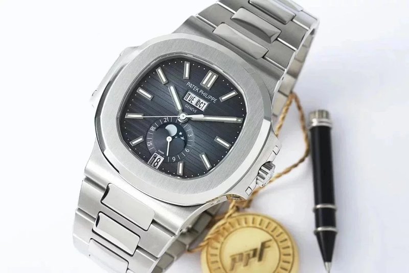 Watch from Three-legged