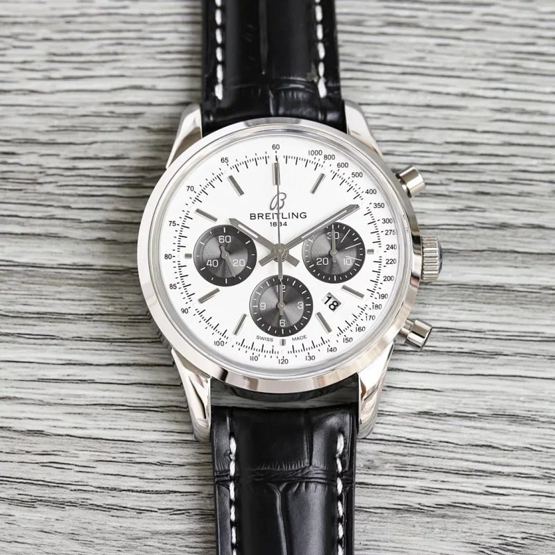 Watch from Three-legged