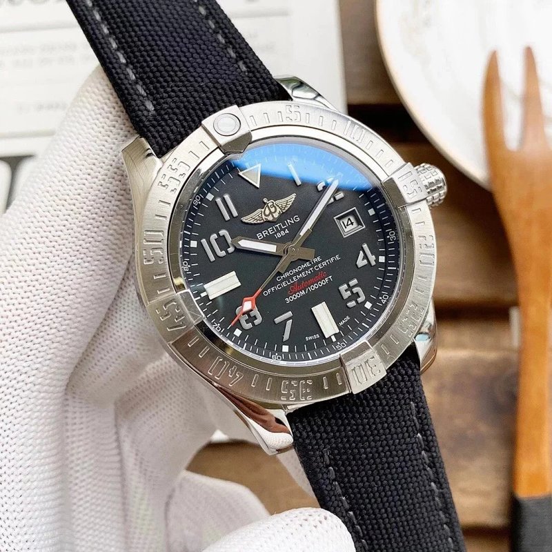 Watch from Three-legged