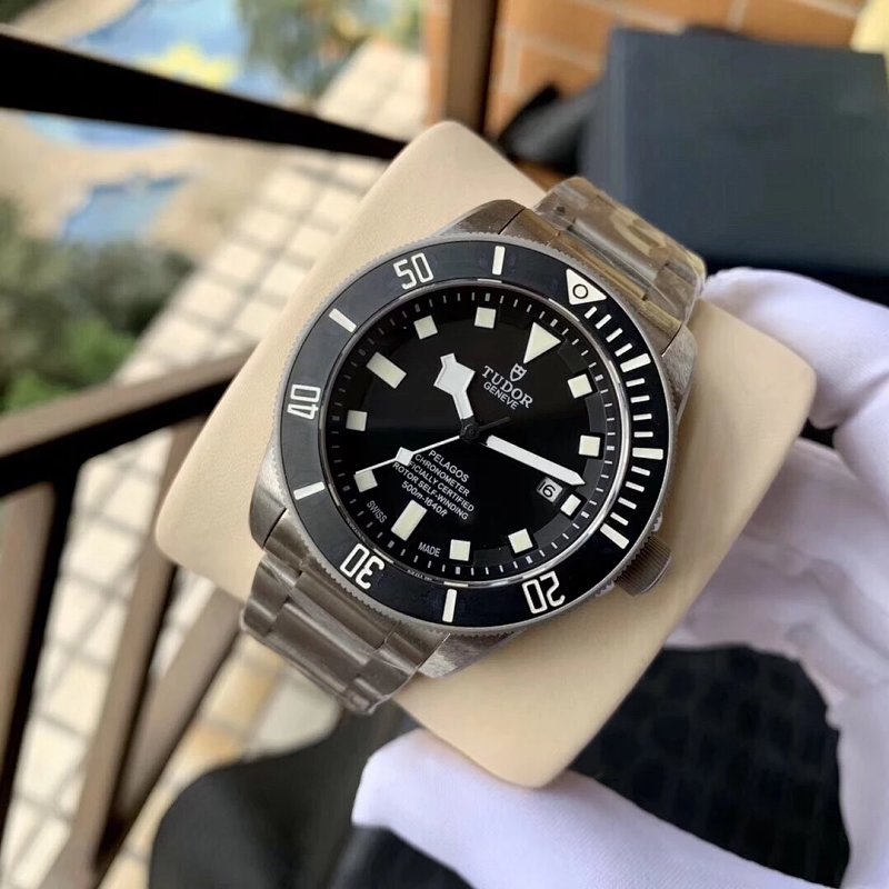 Watch from Three-legged