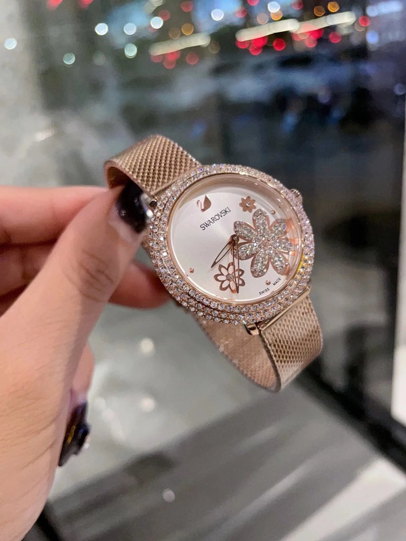 Watch from Three-legged