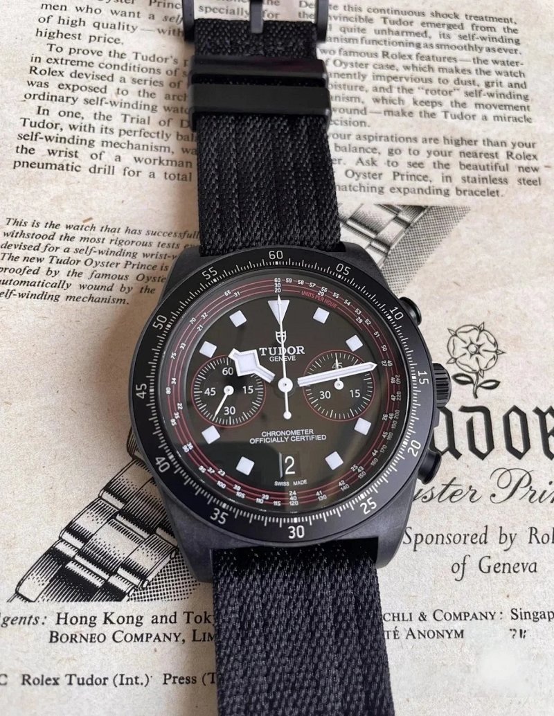 Watch from Three-legged