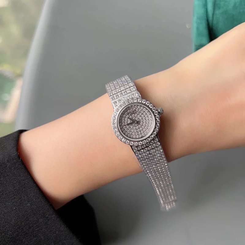 Watch from Three-legged