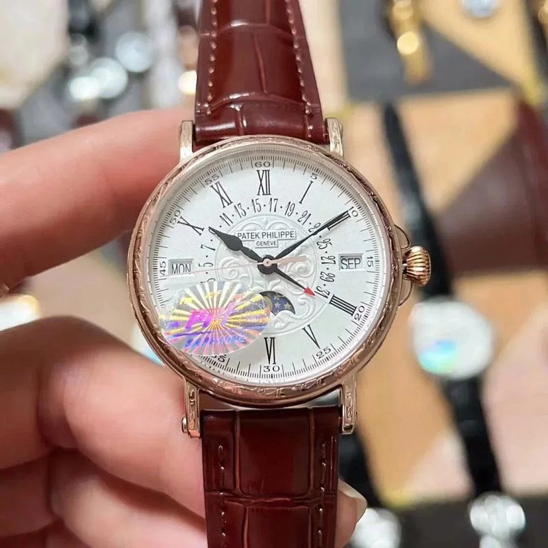 Watch from Three-legged