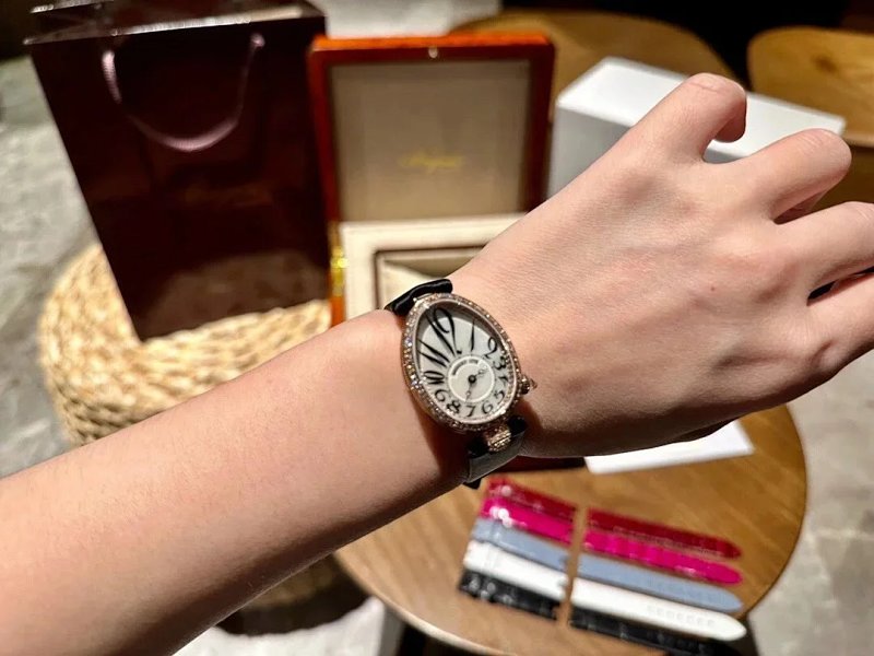 Watch from Three-legged