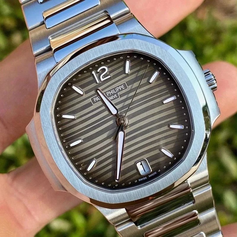 Watch from Three-legged