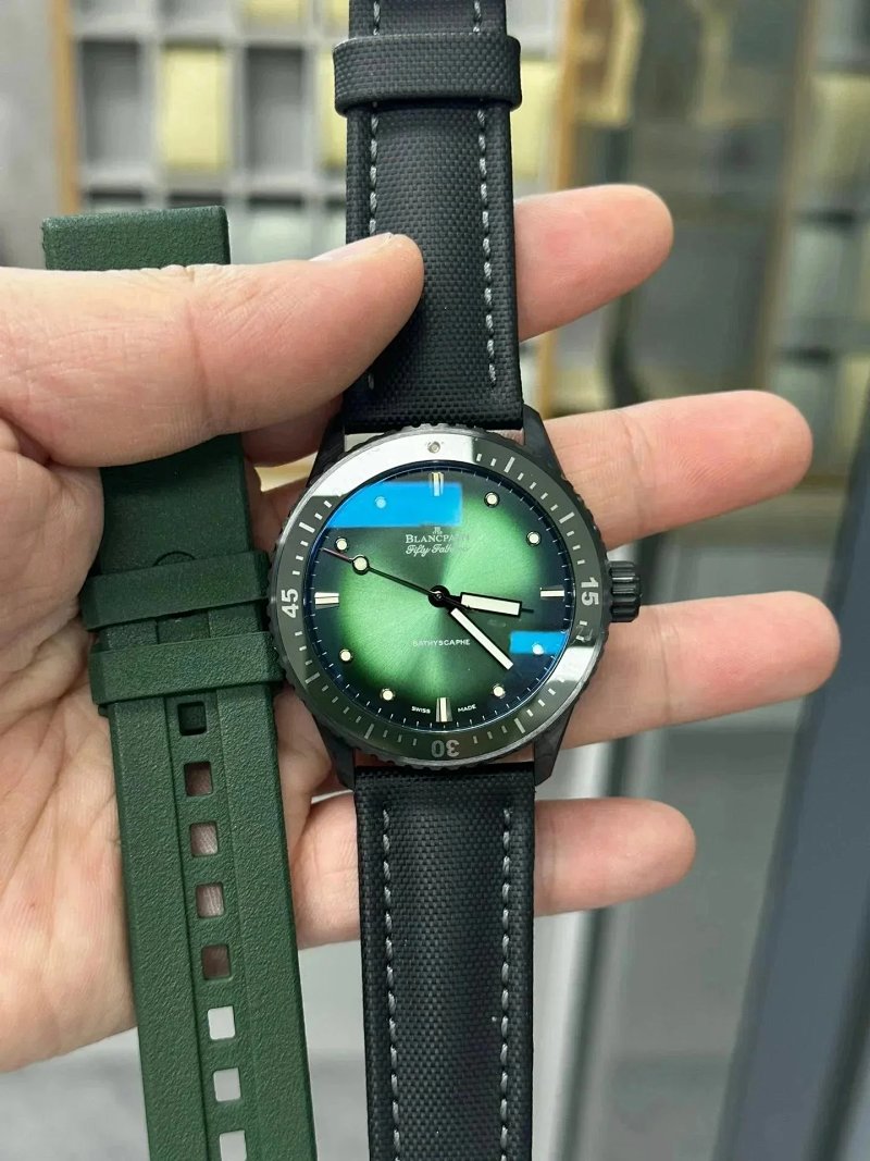 Watch from Three-legged