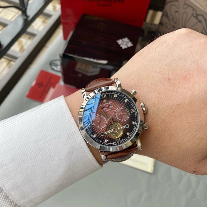 Watch from Three-legged
