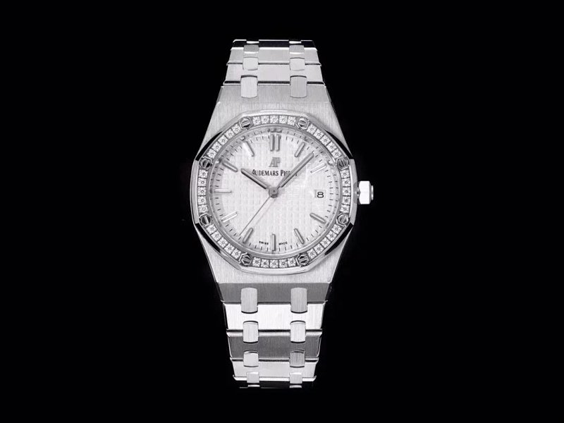 Watch from Three-legged