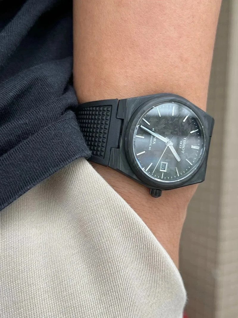 Watch from Three-legged