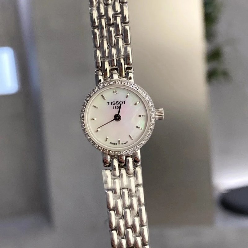 Watch from Three-legged