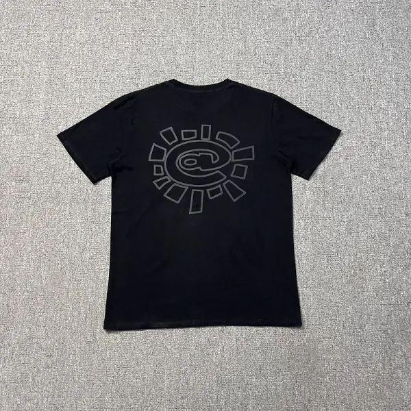 Design Graffiti Script Print Black T-Shirt - 21