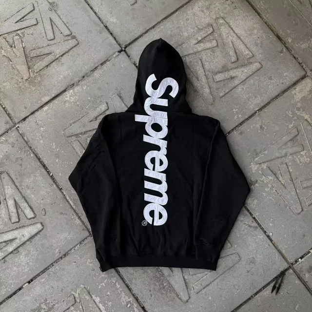 Supreme Hoodies & Sweatshirts Logo Hoodie with Contrast Stitching product detail image 26