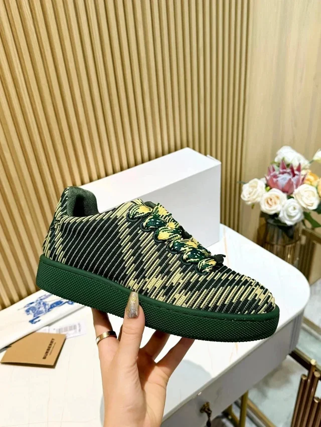 Burberry Sneakers Check-pattern product detail image 9