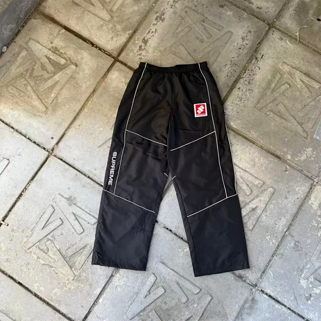 Supreme Hoodies & Sweatshirts Logo Hoodie with Contrast Stitching product detail image 7