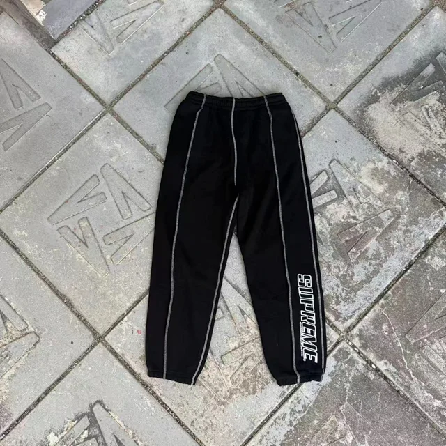 Supreme Hoodies & Sweatshirts Logo Hoodie with Contrast Stitching product detail image 5