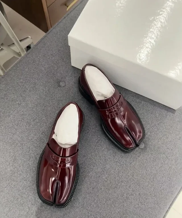 Unbranded Casual Shoes Split-Toe Patent Loafers and Lace-Up product detail image 7