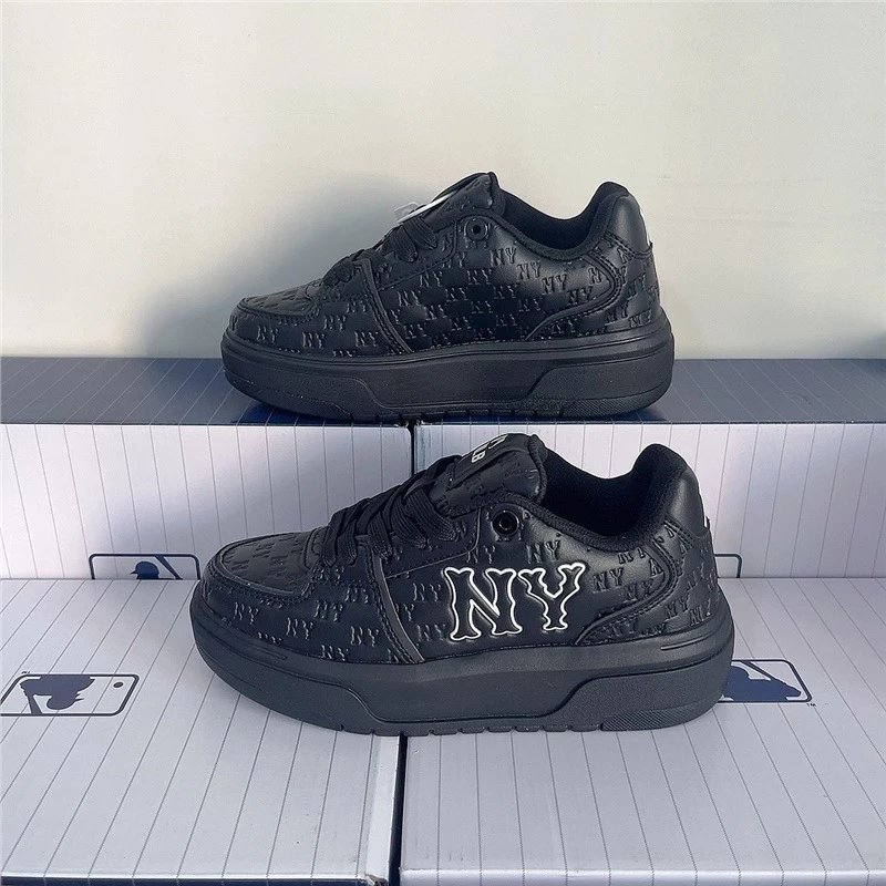 MLB Sneakers Low-Top Platform with NY Logo — Black
