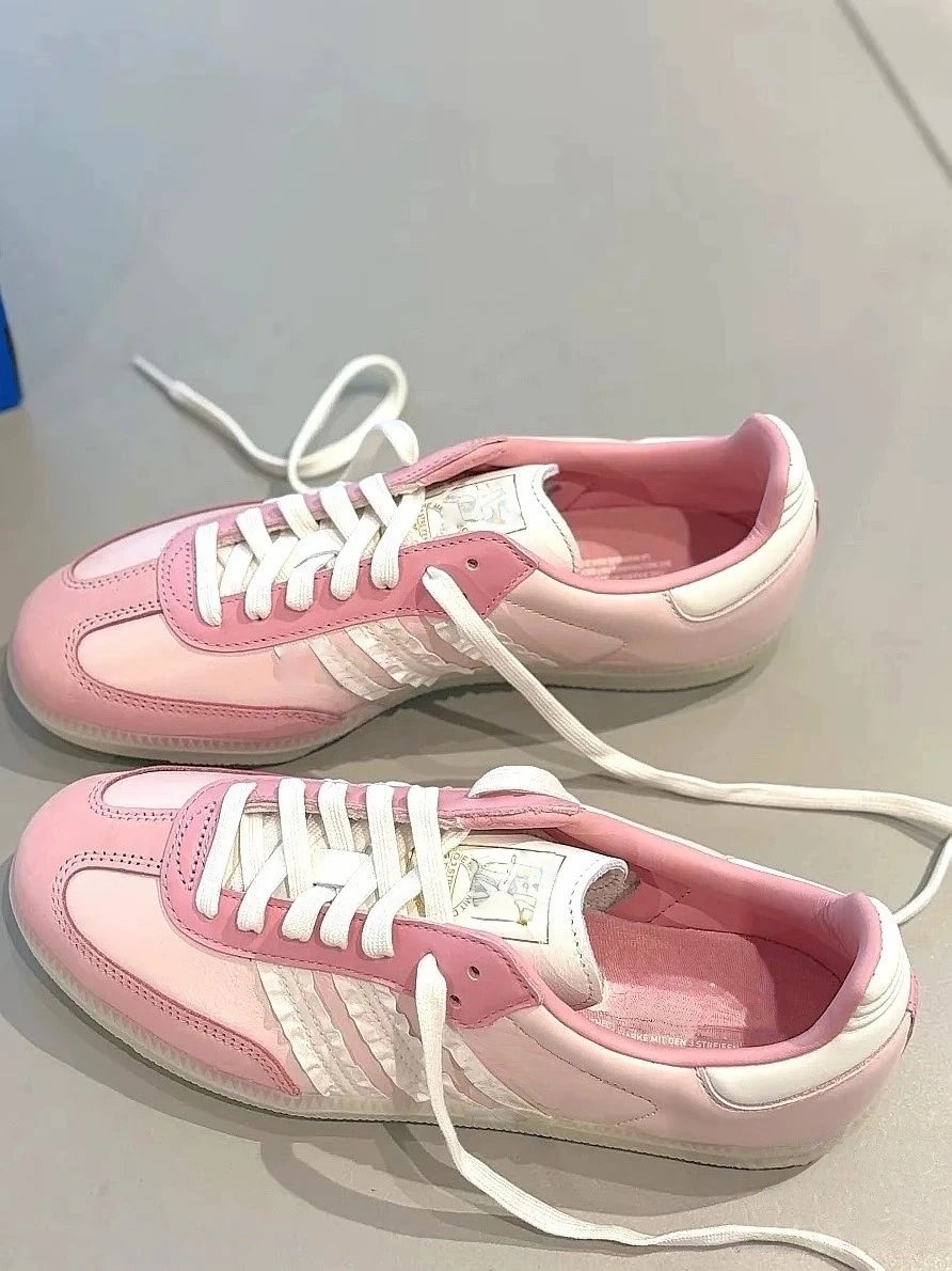 adidas Sneakers Samba low-top with three-stripe side design product image