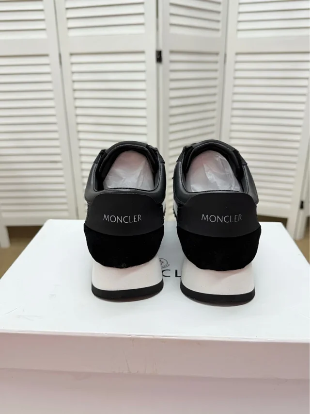 Moncler Sneakers Low-top lace-up with serrated sole product detail image 6